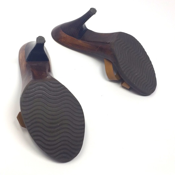 Leather and wood Enzo Angiolini heels - Picture 8 of 9